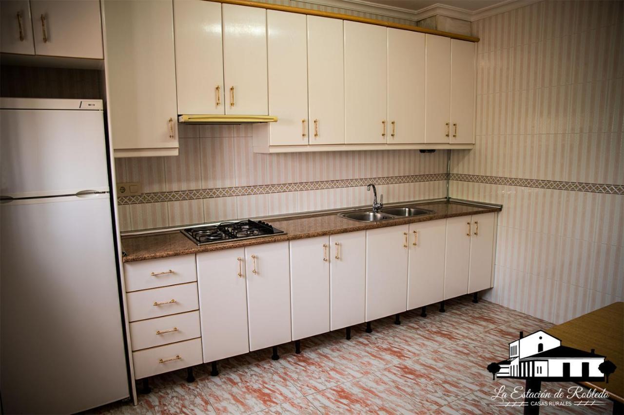 Casas Rurales La Estacion De Robledo 外观 照片